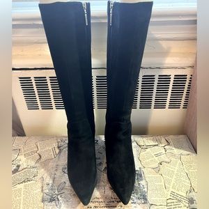 Ivanka Trump black suede boots size 6
